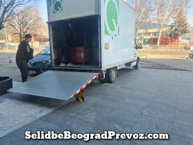 Selidba sa decom? Moguće je! Pet saveta da pripremite dete za selidbu