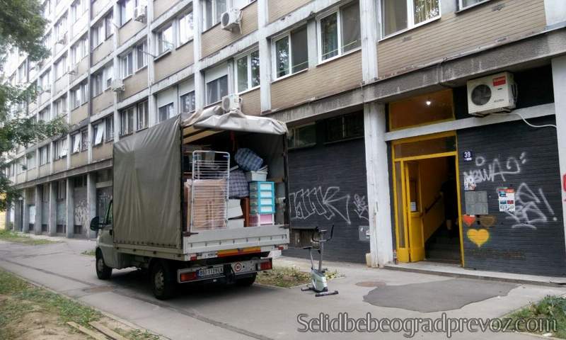 Selidbe Stana Kamionom Fontana Zemun