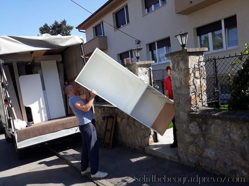 Selidba Kuća Kamionom Beli Dvor